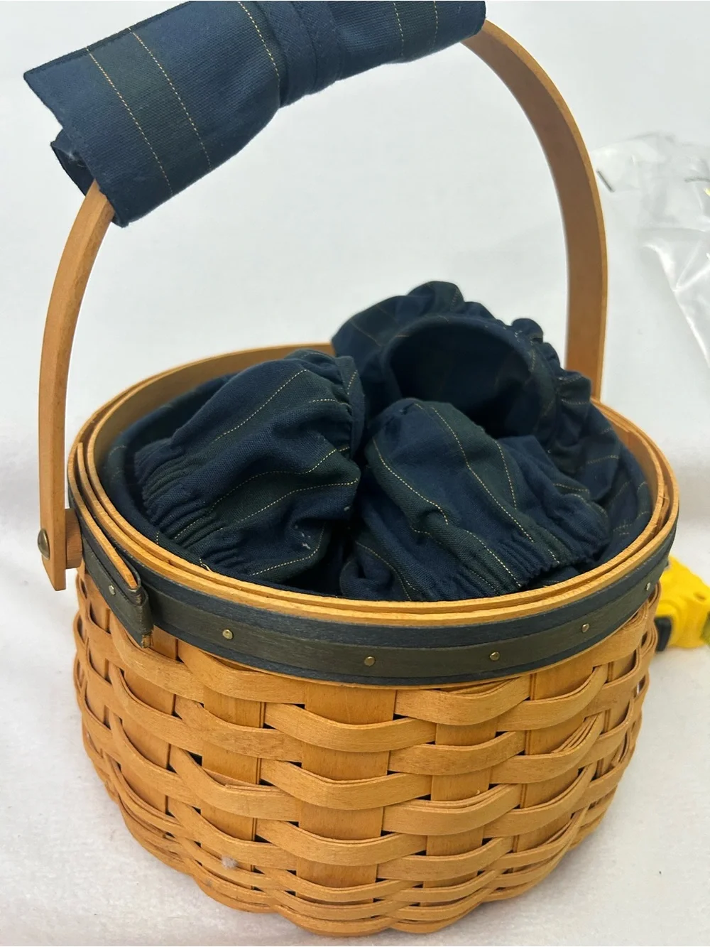 Longaberger 2001 Collectors Club Renewal Basket
